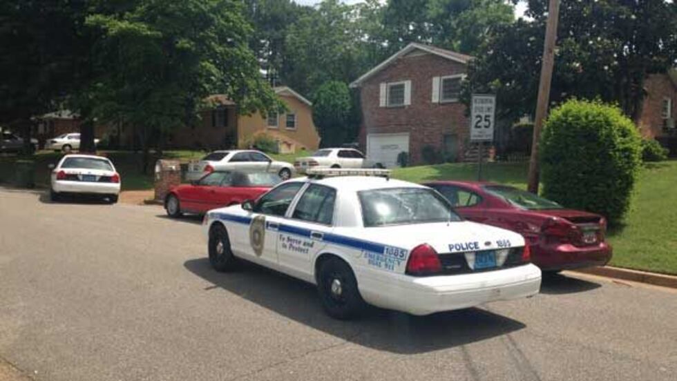 Authorities responded to the 3100 block of Dyas Drive. (Source: WAFF)