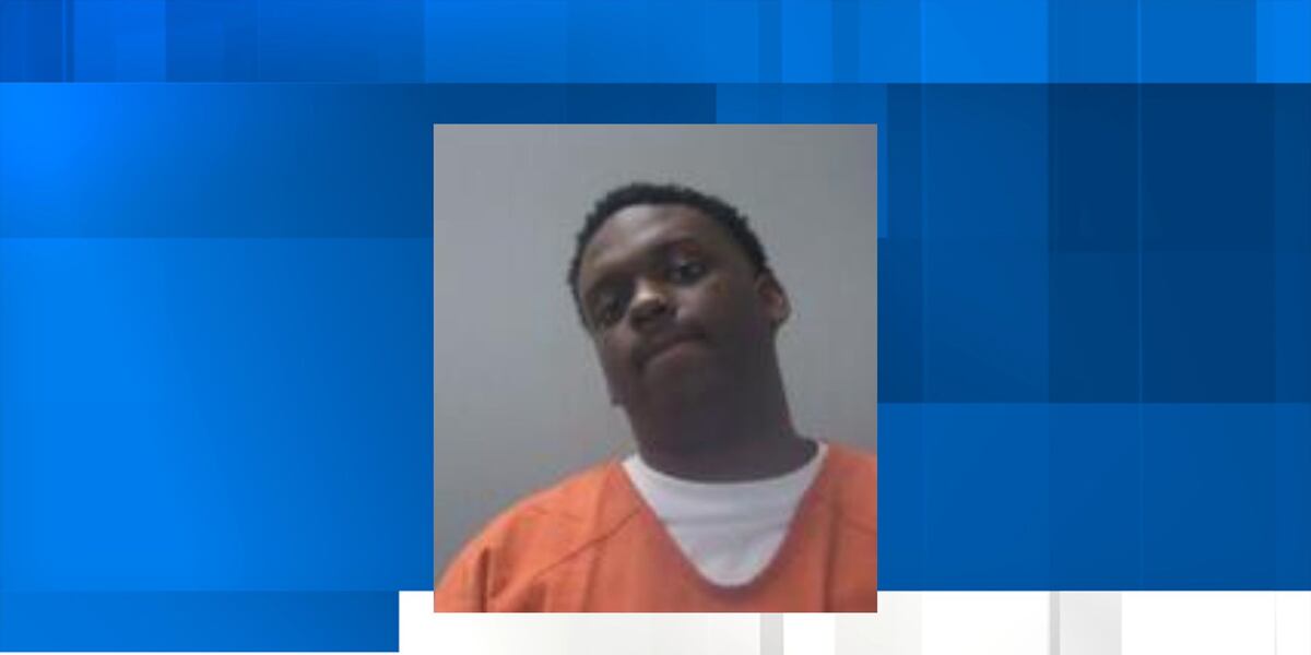 Police chase ends with three arrests - Huntsville - WAFF
