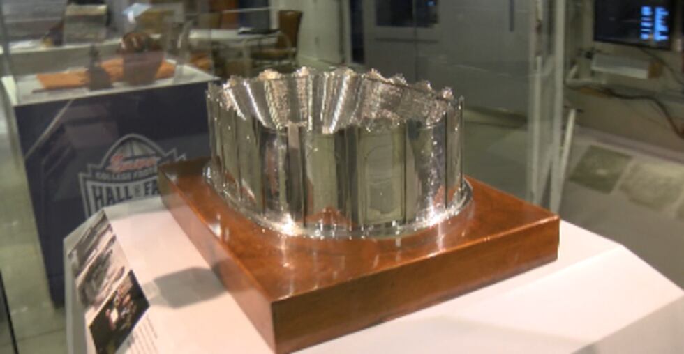 MacArthur Bowl