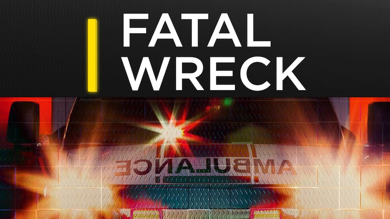 A woman is dead after a wreck in Lauderdale County on Sunday morning.