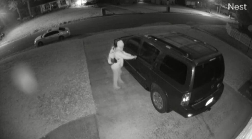 Lt. McDearmond with the Hartselle Police Department says there were nine car break-ins early...